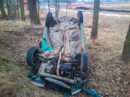 Peugeot dachował w Kostowie