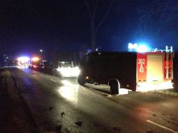 Bus dachował podczas wyprzedzania
