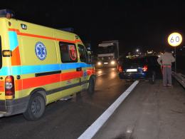 Sprawca zderzenia porzucił auto i uciekł