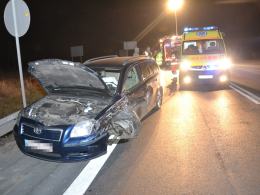 Sprawca zderzenia porzucił auto i uciekł