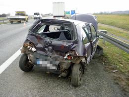 Ciężarówka uderzyła w samochód osobowy na A4