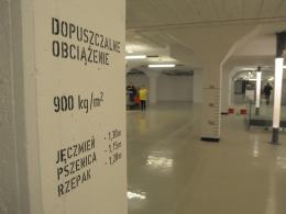 W ramach inwestycji zachowanych zostało sporo historycznych akcentów budynku. Na zdjęciu pozostałości po spichlerzu zbożowym.