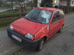 Kierowca volvo dachował w Dębskiej Kuźni