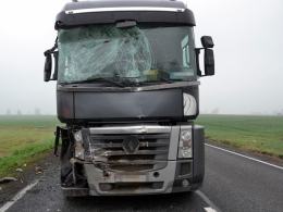 Wypadek podczas wyprzedzania, trzy osoby ranne