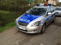 Policyjny radiowóz zderzył się z BMW