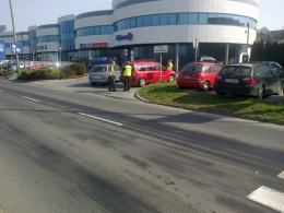 Opel i dacia zderzyły się na ul. Horoszkiewicza