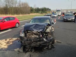 9 pojazdów zderzyło się na autostradzie