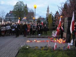 Opolska prawica uczciła 4. rocznicę katastrofy smoleńskiej