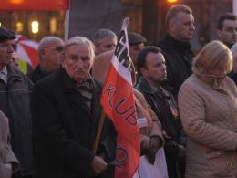 Opolska prawica uczciła 4. rocznicę katastrofy smoleńskiej