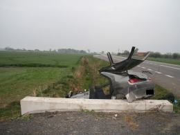 Pijany kierowca sprawcą tragicznego wypadku. Nie żyją 2 osoby.