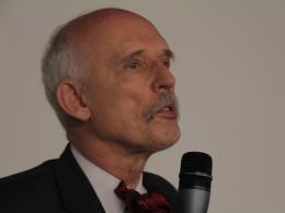 Korwin-Mikke w Opolu: żyjemy w ustroju niewolniczym