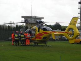 Wypadek przy remoncie śluzy, w akcji śmigłowiec ratowniczy