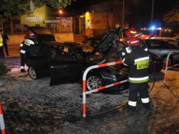 Pożar dwóch samochodów przy ulicy Sienkiewicza