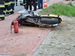 Kierowca opla zajechał drogę motocykliście
