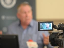 Fajbusiewicz: nie pozwólmy oszustom okradać naszych dziadków