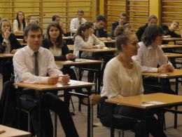 Matura 2014 rozpoczęta. Pierwszy egzamin z języka polskiego.