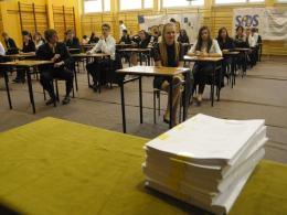 Matura 2014 rozpoczęta. Pierwszy egzamin z języka polskiego.