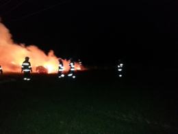 Pożar sterty słomy w Zimnej Wódce