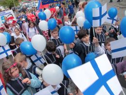 Parada 10-latków na 10 lat Polski w Unii Europejskiej