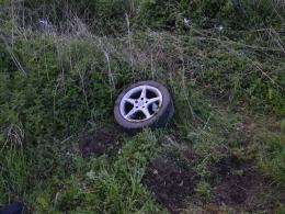 BMW wypadło z drogi w Okopach