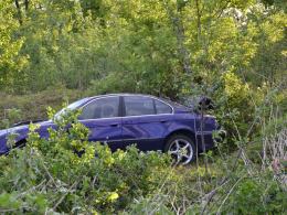 BMW wypadło z drogi w Okopach