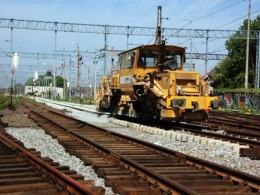 Remont torów na trasie Opole - Fosowskie z opóźnieniami