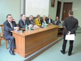 Poseł bez eksperta nie pociągnie