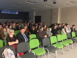 Studenci przepytywali kandydatów do europarlamentu