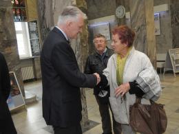 Po konferencji prasowej Jarosław Gowin spotkał swoich zwolenników.