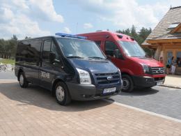 Dwa nowe samochody zastąpią wysłużone pojazdy.