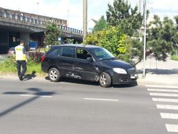 Zderzenie dwóch samochodów na rondzie w Opolu