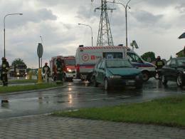 Wypadek w Żłobiźnie, 3 osoby w szpitalu