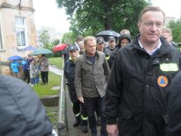 Donald Tusk w zalanych Głuchołazach: Nadzwyczajna solidarność sąsiedzka