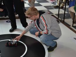 Miłośnicy robotów spotkali się na Politechnice Opolskiej