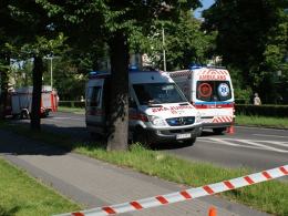 Samochód zderzył się z motocyklem, dwie osoby ranne