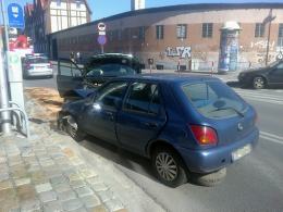 Trzy auta zderzyły się na ulicy Armii Krajowej