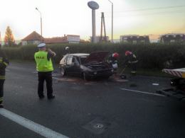 Kierowca volkswagena staranował żywopłot na ul. Wrocławskiej