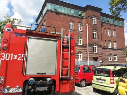Alarm w sądzie rejonowym, pirotechnicy szukają bomby