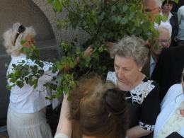 Zielone gałązki brzozy zabierane do domów to jedna z tradycji Bożego Ciała.(Fot: Dżacheć)