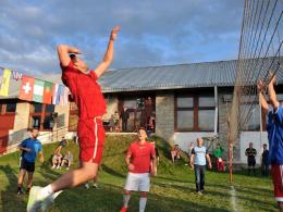 Gwiazdy sportu zagrały z podopiecznymi domów dziecka