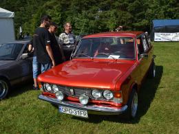 W Dobrzeniu Wielkim trwa zlot oldtimerów