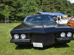 W Dobrzeniu Wielkim trwa zlot oldtimerów