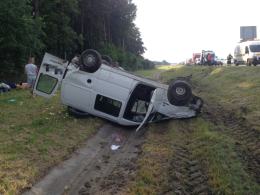 Pożar samochodu i kolizja na autostradzie A4