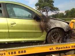Pożar samochodu i kolizja na autostradzie A4