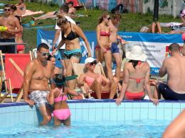 Najgorętszy weekend wakacji trwa. Tłumy opolan na kąpieliskach.