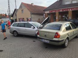 Zderzenie trzech aut w Dobrzeniu Wielkim