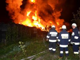 Ogromny pożar składowiska opon w Buszycach