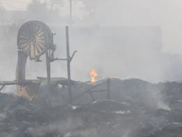 Do piątku potrwa gaszenie pożaru w Buszycach
