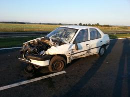 Wypadek na autostradzie, trzy osoby w szpitalu