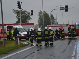Ciężarówka zderzyła się z samochodem osobowym we Wrzoskach